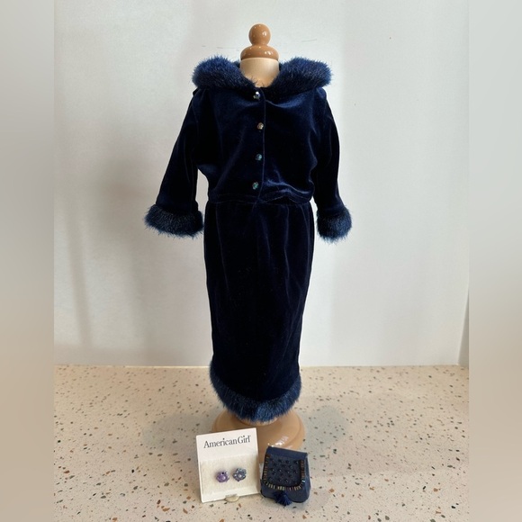VTG American Girl Doll Elegant Holiday Blue Velvet Faux Fur Trim Top Skirt Purse - Picture 2 of 14